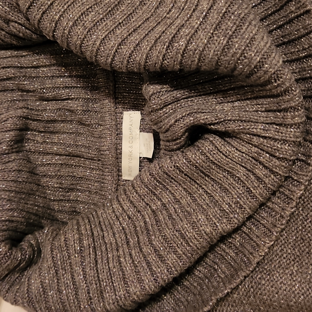 Sweater - Picture 2 of 2